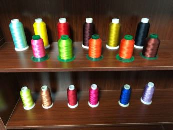 Høj kvalitet 100% 108D / 2 polyester broderitråd