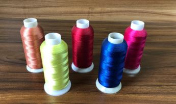 Høj styrke polyester broderi tråd